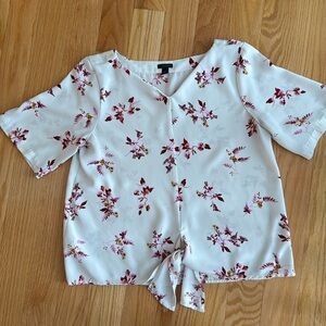 Ann Taylor blouse with tie 👚